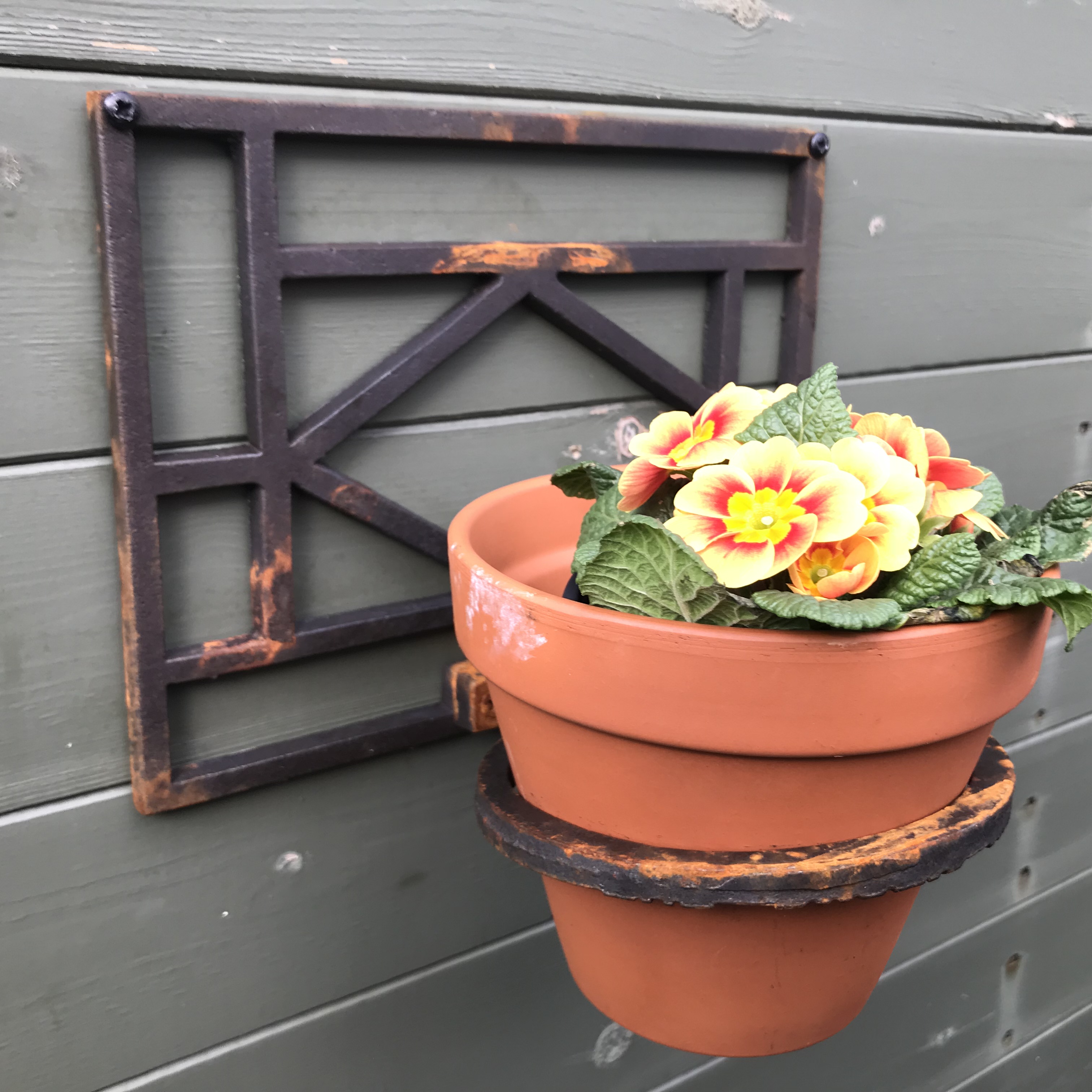 Wall Mounted Flower Pot Holder With Backplate